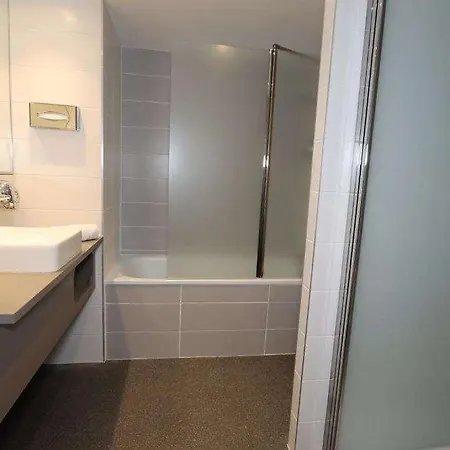 Western Eden Hotel 3*