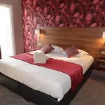 Western Eden 3*
