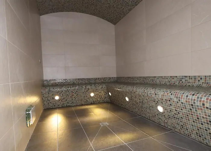 Western Eden Honfleur