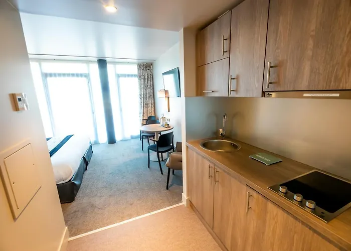 Western Eden 3* Honfleur